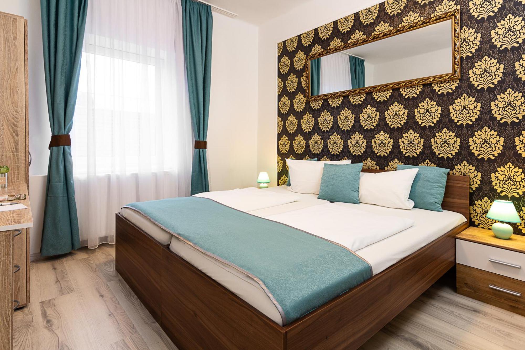 Koszeg Panzio Bed & Breakfast ภายนอก รูปภาพ