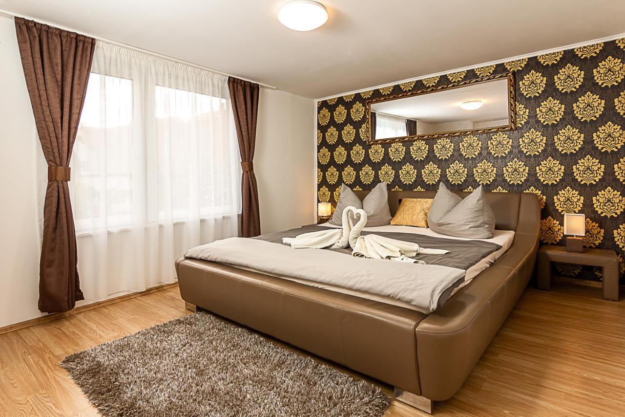 Koszeg Panzio Bed & Breakfast ภายนอก รูปภาพ