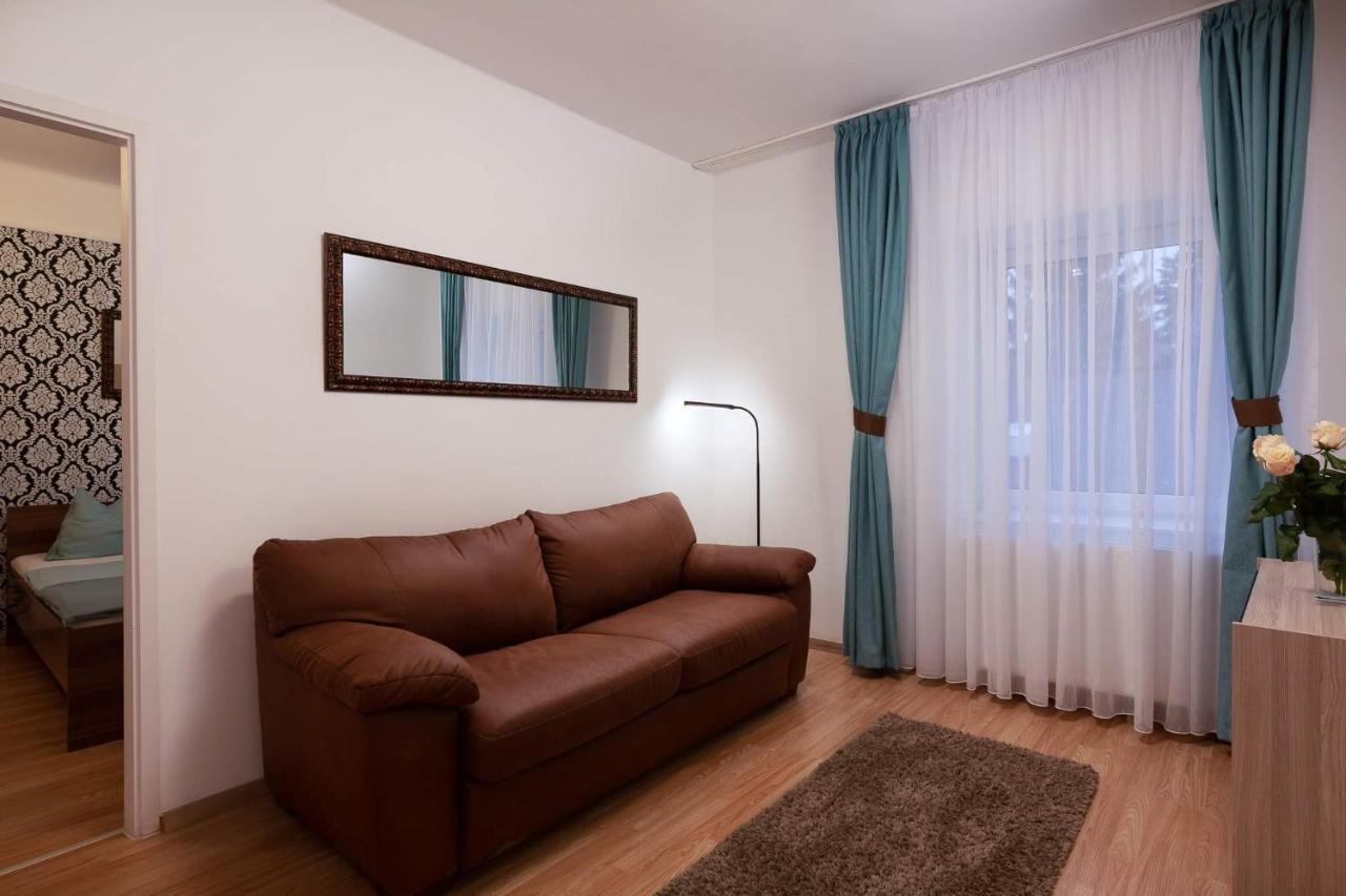 Koszeg Panzio Bed & Breakfast ภายนอก รูปภาพ